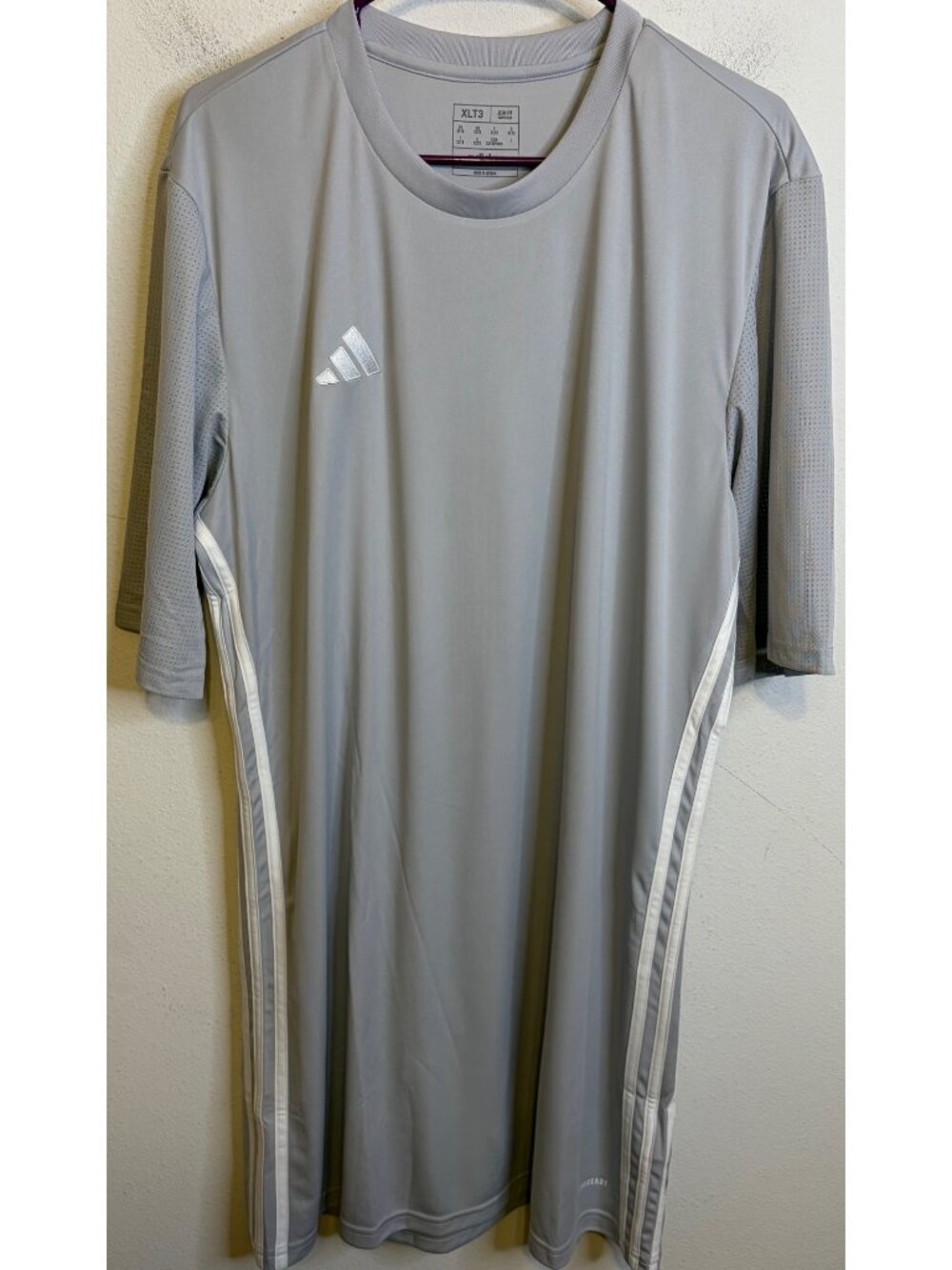 NEW ADIDAS Slim Fit Soccer Football Jersey Shirt Tall XLT3 Short Sleeve Gray
